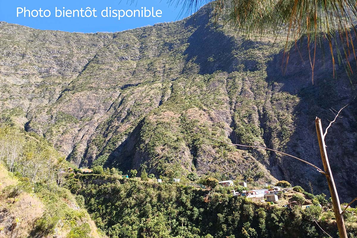 CAMPING GÎTE CHAMBRE D'HÔTE - Mafate - Îlet des Orangers